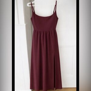 GLOWMODE Burgundy Midi Dress